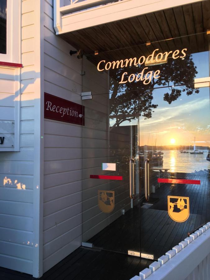 Commodores Lodge Russell Eksteriør billede